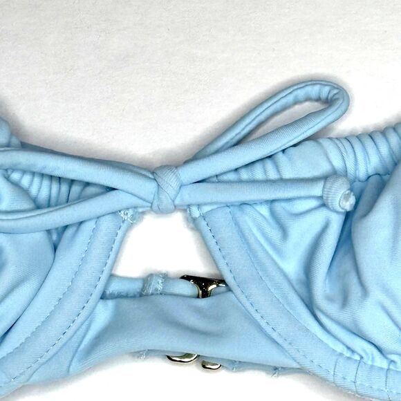 Xhiliration Junior's Women's Blue Shirred Underwire Adjustable Bikini Top New! - Picture 2 of 12